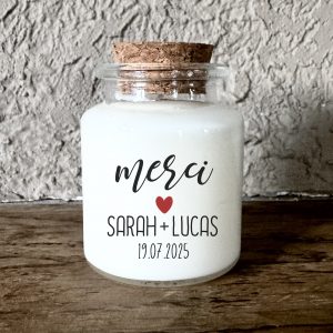 Bougie parfumée personnalisée mariage remerciement avec message Merci, pot en verre avec bouchon en liège, fabrication artisanale en France.