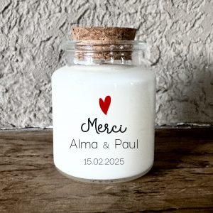 Bougie parfumée personnalisée avec inscription Merci et cœur rouge, cadeau invité de mariage ou baptême, pot en verre avec bouchon en liège, fabriquée à la main en France.