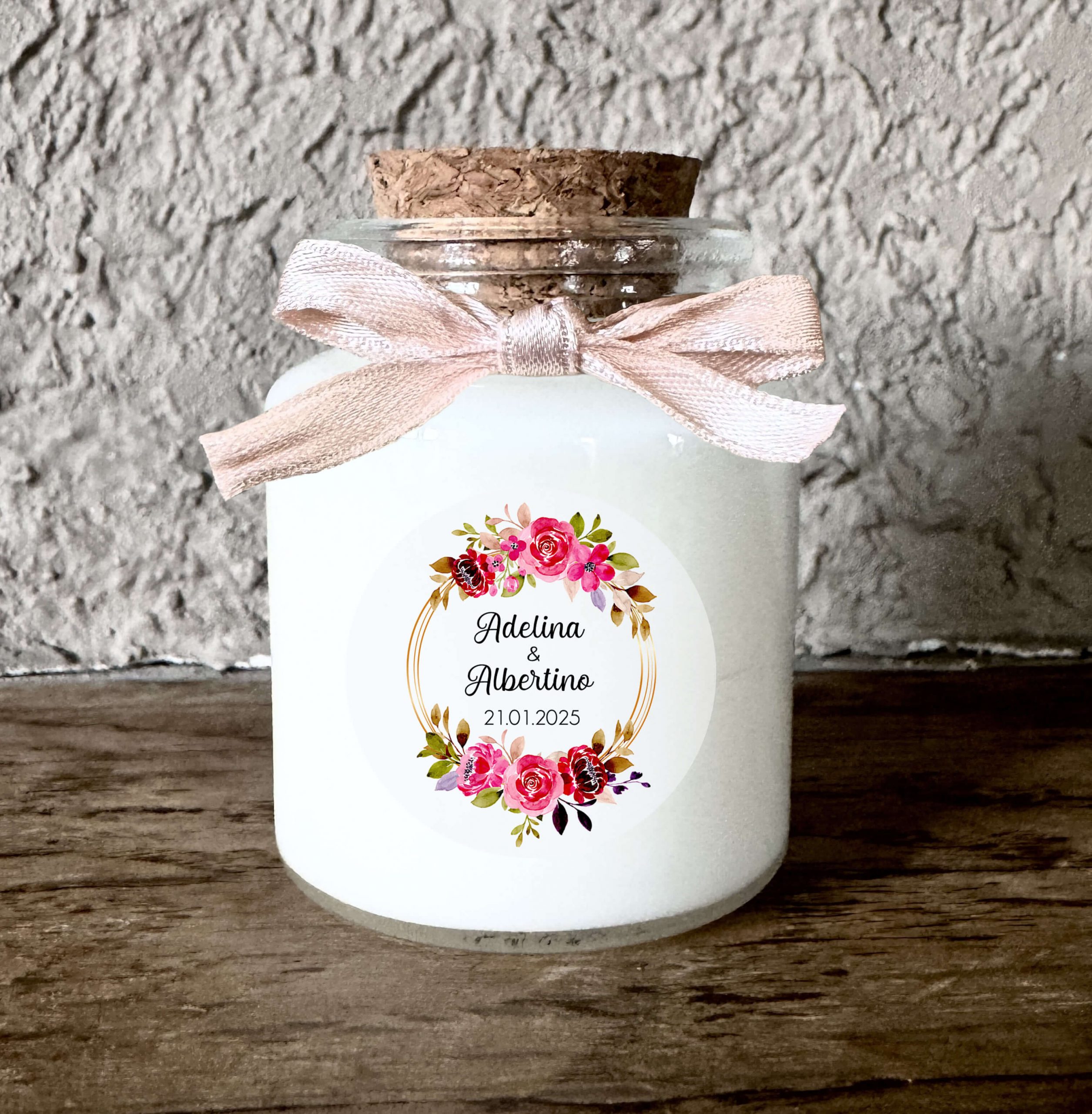 Bougie personnalisée mariage avec fleurs aquarelle et corde jute, cadeau invité romantique et champêtre en cire de soja naturelle.