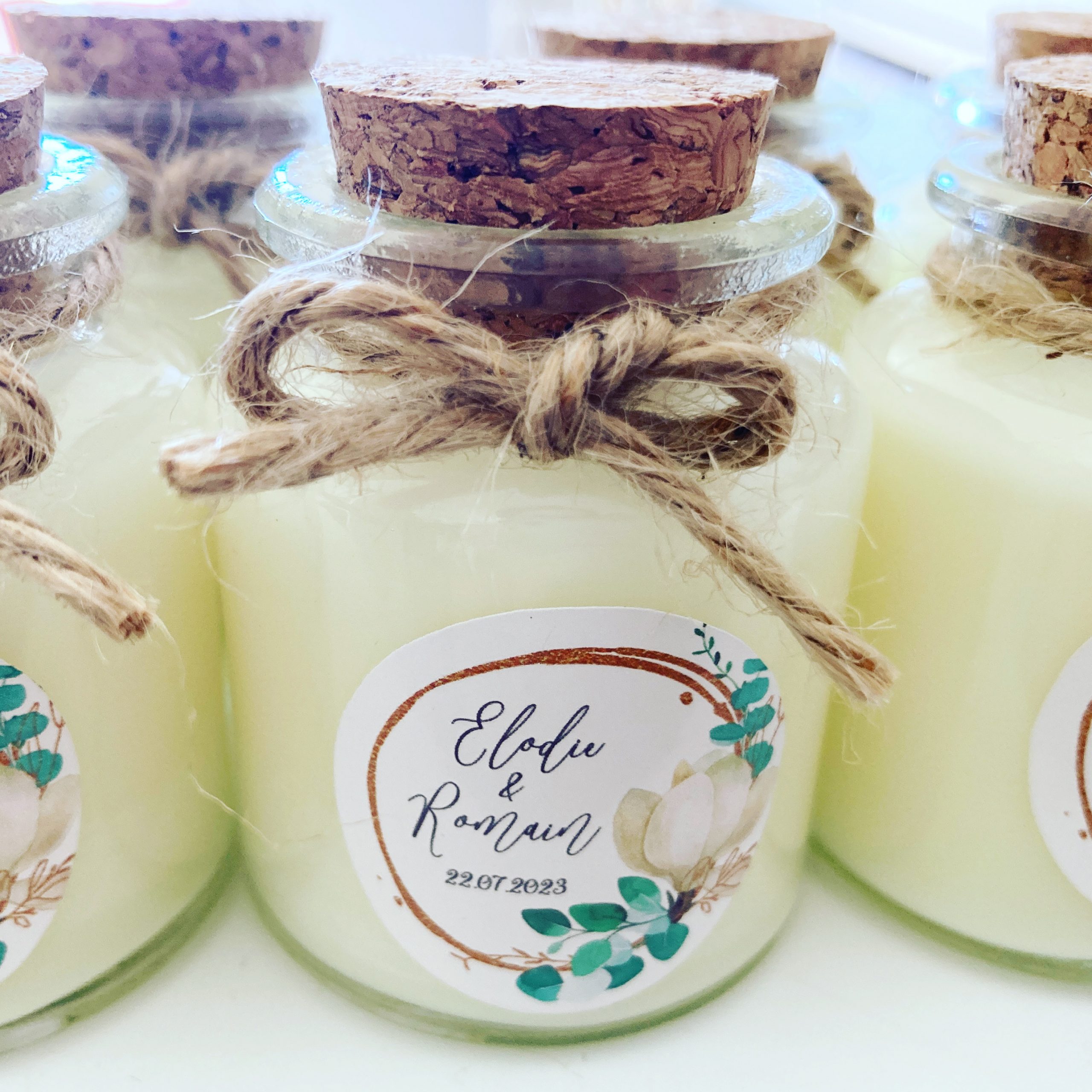 Bougie personnalisée mariage Élodie et Romain, cadeau invités élégant